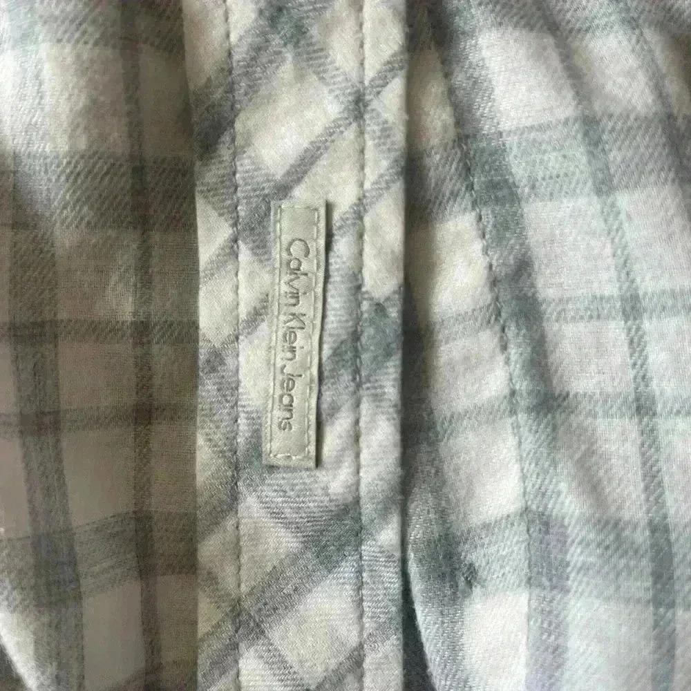 Calvin Klein button up - Picture 3 of 5